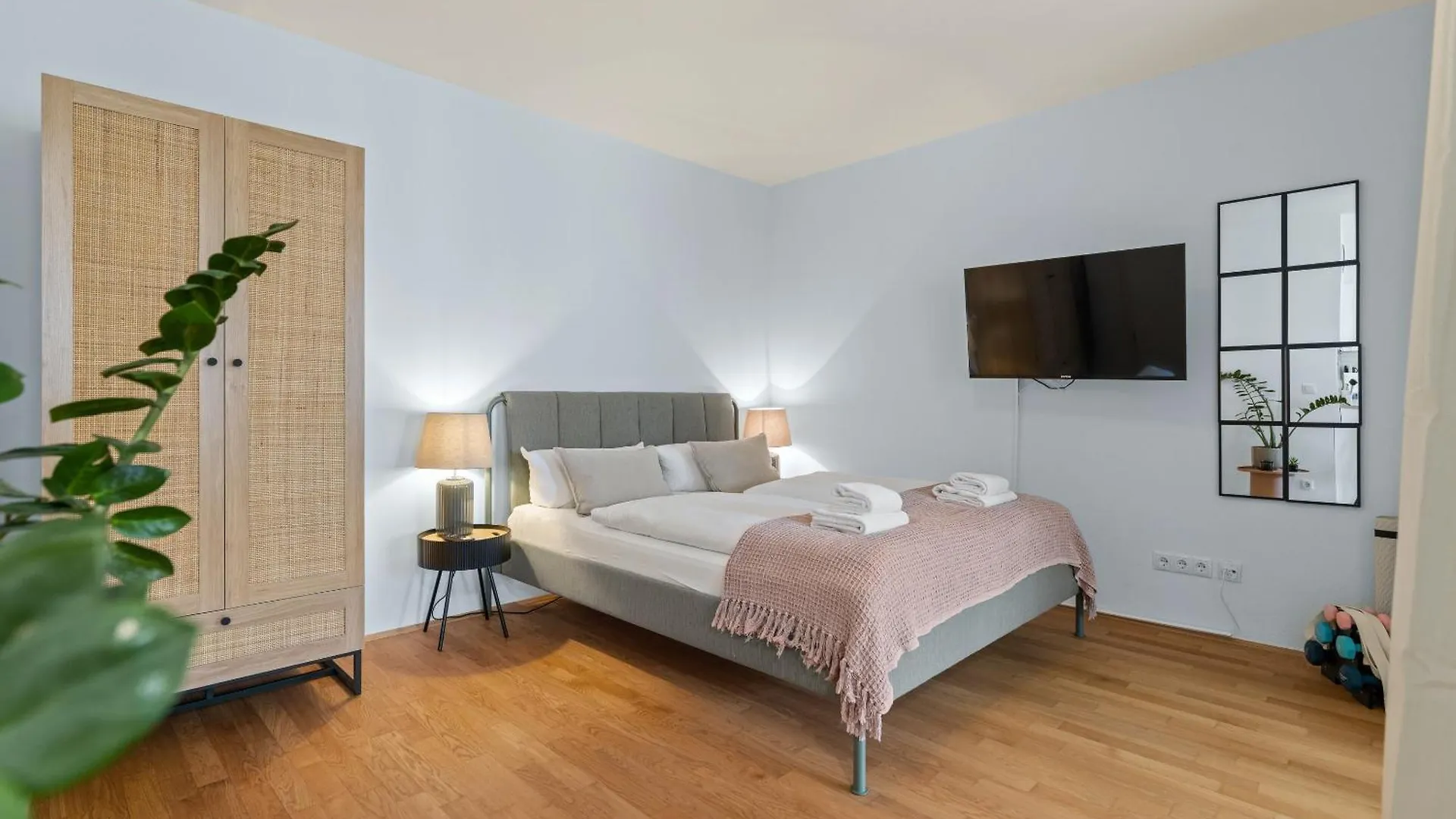 Ma Suite - Cozy Apartment 2P - Best Location - Private Parking Augsburg