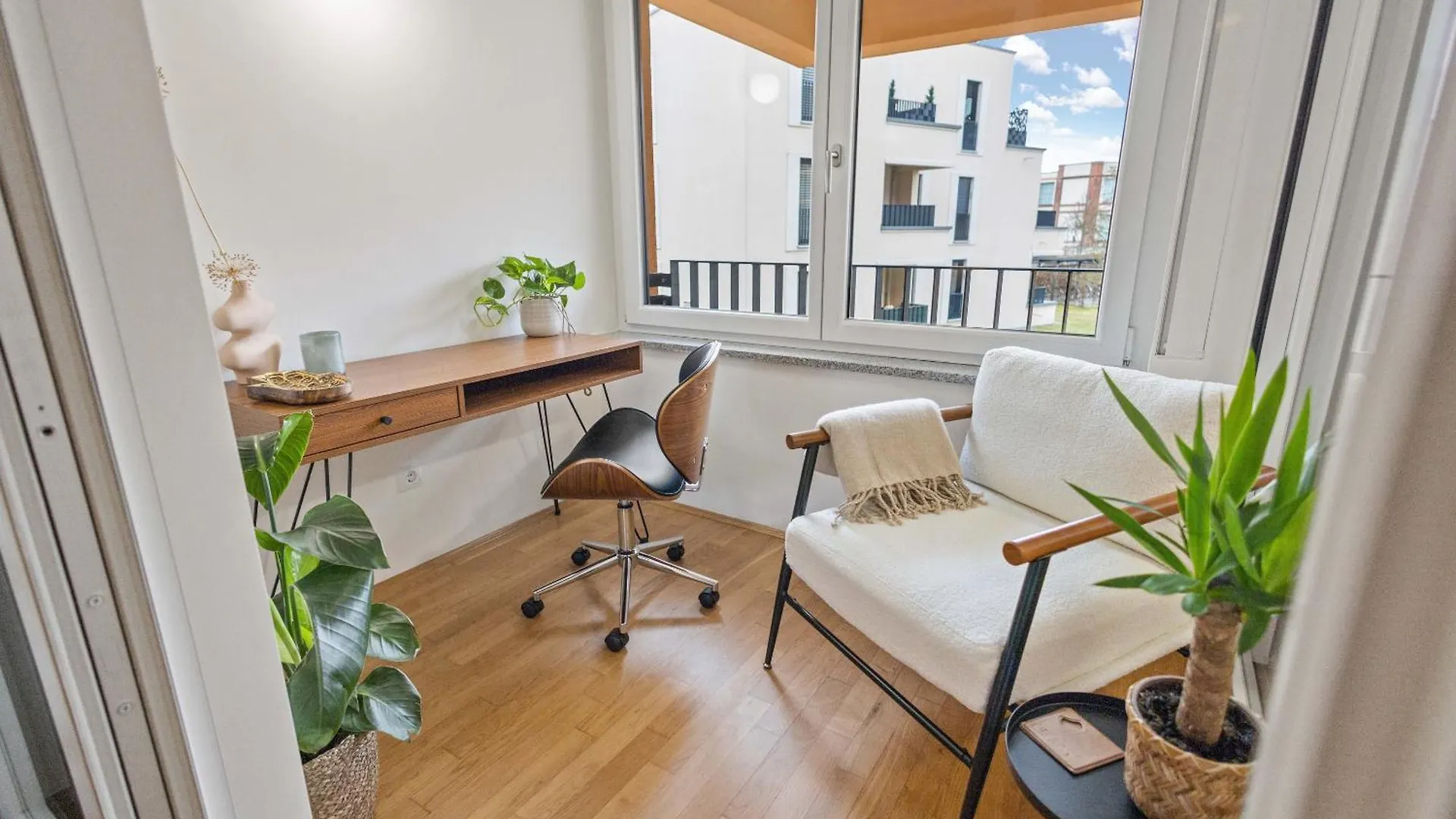 Ma Suite - Cozy Apartment 2P - Best Location - Private Parking Augsburg
