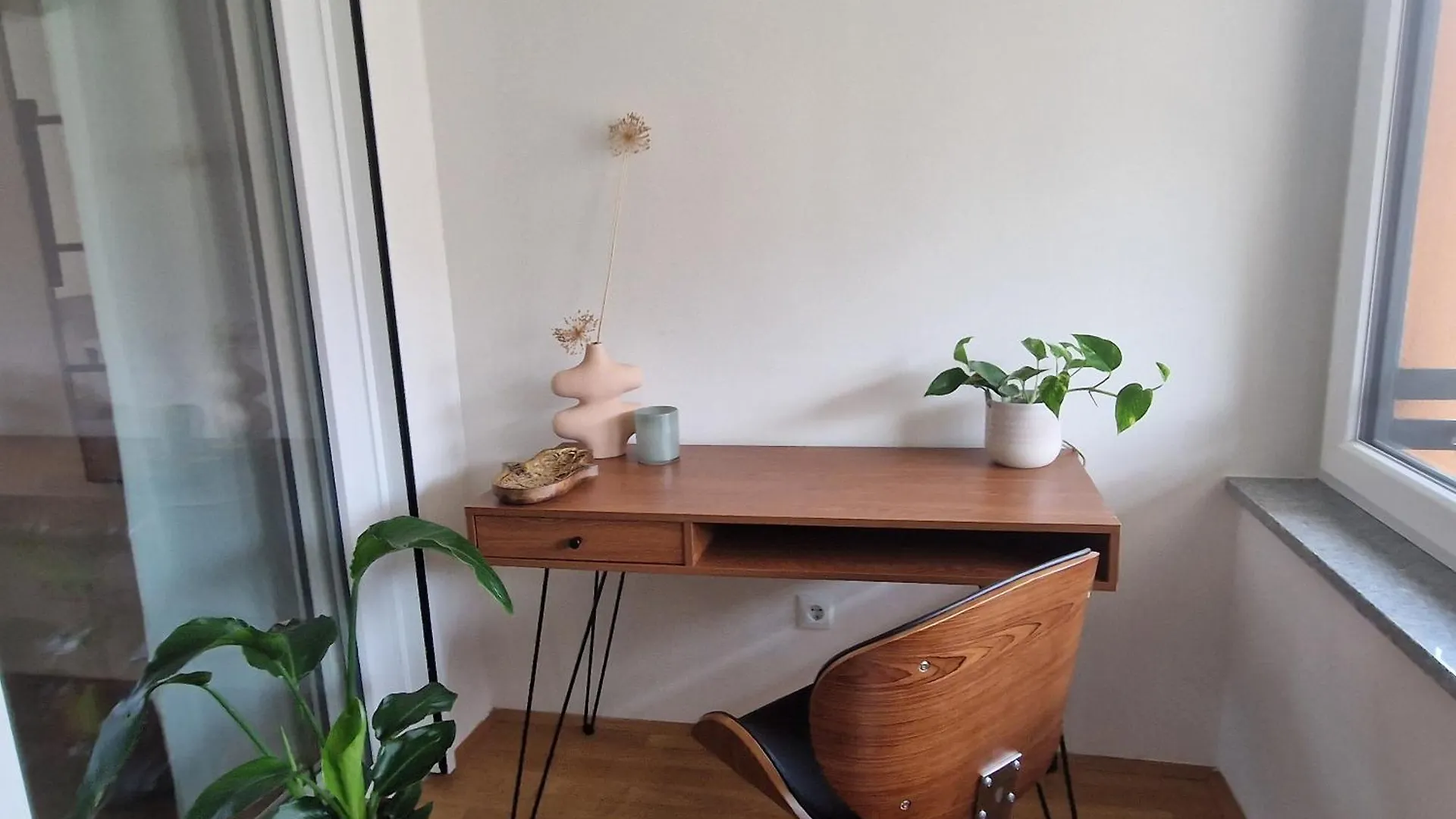 Ma Suite - Cozy Apartment 2P - Best Location - Private Parking Augsburg Germany